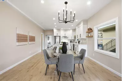 335 Hanover Ave, Oakland, CA 94606 - Photo 14