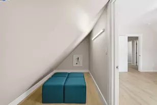 335 Hanover Ave, Oakland, CA 94606 - Photo 18