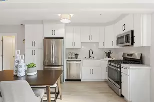 335 Hanover Ave, Oakland, CA 94606 - Photo 40