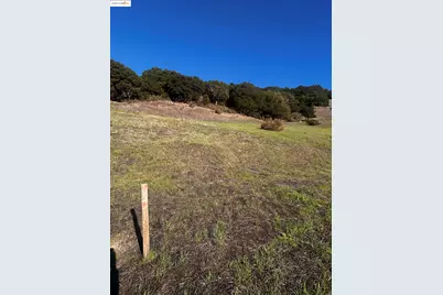 7 Abbey Ln, El Sobrante, CA 94803 - Photo 8