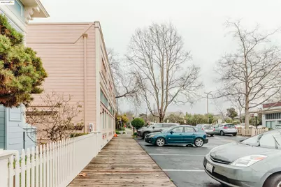 817 Delaware St, Berkeley, CA 94710 - Photo 2