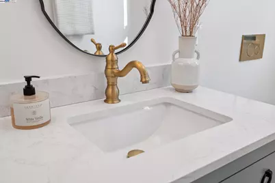 1728 Cambridge Dr, Alameda, CA 94501 - Photo 24
