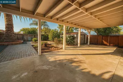 52 Rose Ann Ave, Pittsburg, CA 94565 - Photo 10