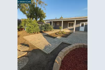 52 Rose Ann Ave, Pittsburg, CA 94565 - Photo 12