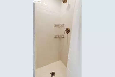 328 Walnut St, Stockton, CA 95204 - Photo 18