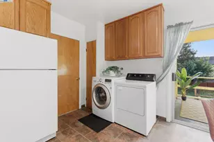 3937 Bayo St, Oakland, CA 94619 - Photo 34