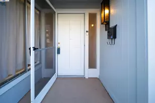 1708 Golden Rain Rd, Walnut Creek, CA 94595 - Photo 4