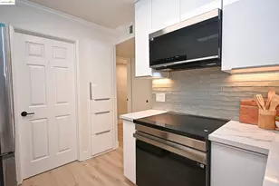 550 Canyon Oaks Dr, Oakland, CA 94605 - Photo 14