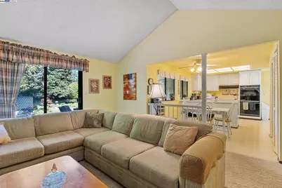 3803 Cheshire Ct, Pleasanton, CA 94588 - Photo 12