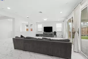 3039 Paxton Ct, Lathrop, CA 95330 - Photo 12