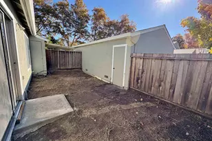 1097 Ribisi Cir, San Jose, CA 95131 - Photo 6