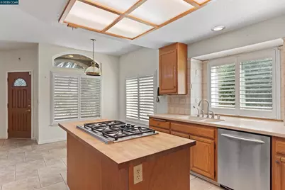 5541 Lanai Court, Discovery Bay, CA 94505 - Photo 14