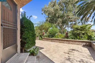 5541 Lanai Court, Discovery Bay, CA 94505 - Photo 2