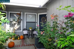 17106 Creekside Cir, Morgan Hill, CA 95037 - Photo 8
