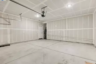 2303 Admiral Ct, Brentwood, CA 94513 - Photo 36