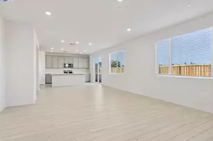 2319 Admiral Ct, Brentwood, CA 94513 - Photo 10