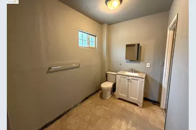 8016 Macarthur Blvd, Oakland, CA 94605 - Photo 24