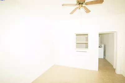 866 Isabella St, Oakland, CA 94607 - Photo 4