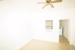 866 Isabella St, Oakland, CA 94607 - Photo 4