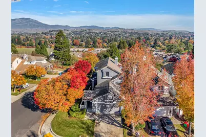 1301 Strawberry Ct, Danville, CA 94526 - Photo 30