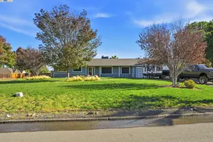 34724 Bernard Rd, Tracy, CA 95377 - Photo 2