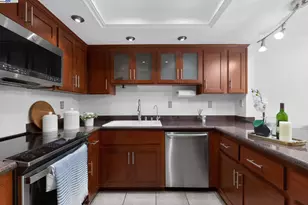 7210 Valley View Ct, Pleasanton, CA 94588 - Photo 10