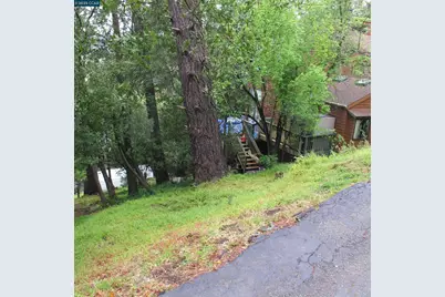6044 Skyline Blvd, Oakland, CA 94611 - Photo 10