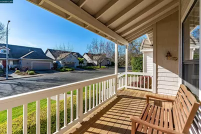 605 Barcelona Dr, Sonoma, CA 95476 - Photo 6