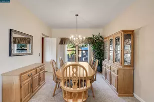 605 Barcelona Dr, Sonoma, CA 95476 - Photo 14