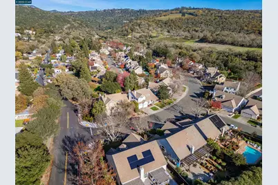 605 Barcelona Dr, Sonoma, CA 95476 - Photo 58