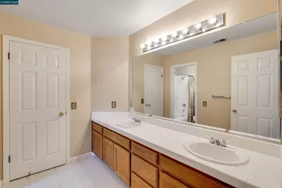 605 Barcelona Dr, Sonoma, CA 95476 - Photo 42