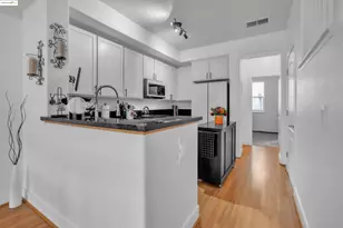6020 Old Quarry Loop, Oakland, CA 94605 - Photo 6
