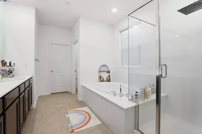 6623 Kittinger Ln, Tracy, CA 95377 - Photo 22