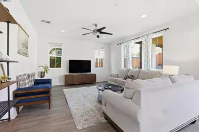 6623 Kittinger Ln, Tracy, CA 95377 - Photo 4