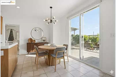 6857 Sunriver Ln, Vallejo, CA 94591 - Photo 22