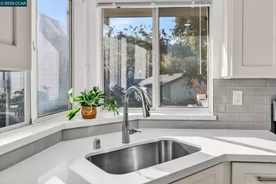 253 Florence Ct, Hercules, CA 94547 - Photo 18