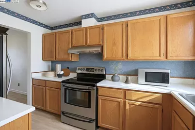 1820 Dalessi Ln, Pinole, CA 94564 - Photo 28