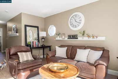 41 Mt Shasta Pl, Clayton, CA 94517 - Photo 16