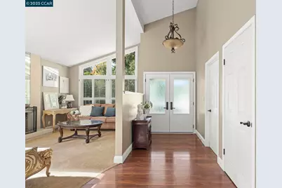 41 Mt Shasta Pl, Clayton, CA 94517 - Photo 4