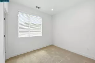 967 24th St, Oakland, CA 94607 - Photo 28