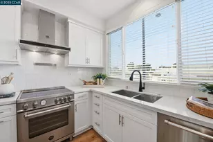 967 24th St, Oakland, CA 94607 - Photo 16