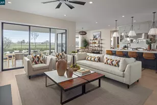 1726 Whiterock Dr, Tracy, CA 95377 - Photo 2