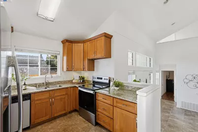 254 Medford Ave, Hayward, CA 94541 - Photo 18