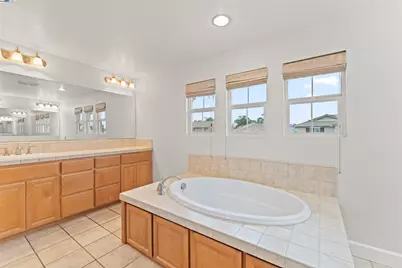 204 Daylily Ln, Patterson, CA 95363 - Photo 38