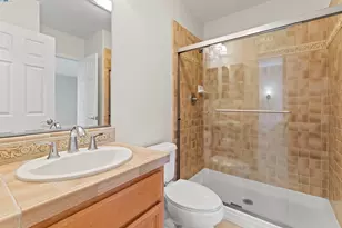 204 Daylily Ln, Patterson, CA 95363 - Photo 22