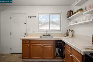 1214 Sereno Dr, Vallejo, CA 94589 - Photo 12