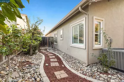 104 Montevino, Oakley, CA 94561 - Photo 24