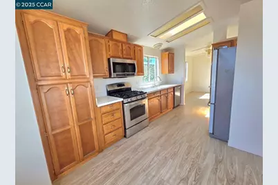 189 Kona Cir, Pittsburg, CA 94565 - Photo 6