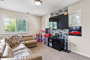 192 Mayhew Way, Walnut Creek, CA 94597 - Photo 18