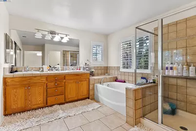 192 Mayhew Way, Walnut Creek, CA 94597 - Photo 16